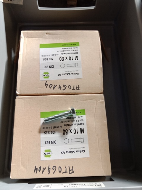 ca. 200 Stk. M10 x 50 Schrauben?d=2026-10-22 01:05:36