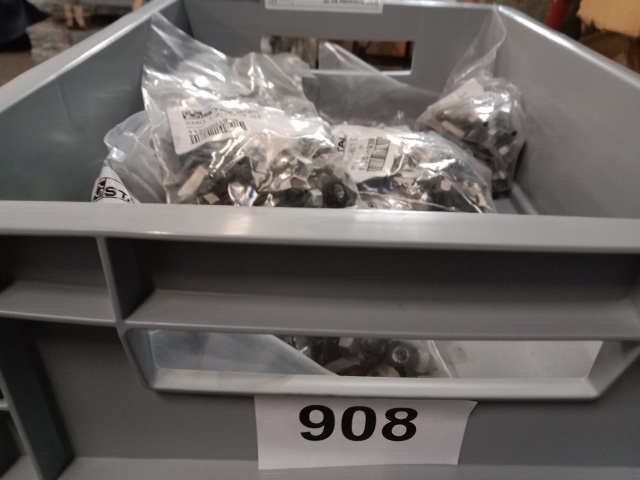 ca.500 Stk. Tragschienenmuttern