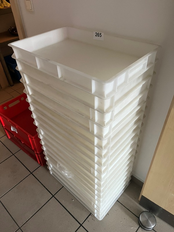 17 St&uuml;ck PVC Pizzaboxen ca. 60/40/7 cm stapelbar