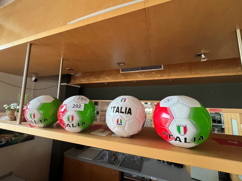 4 Sammlerst&uuml;cke - Fu&szlig;b&auml;lle ITALY?d=2026-10-24 10:41:01