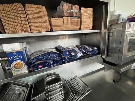 komplette Nudelbestand an Barilla Spaghetti, Lasagne usw.