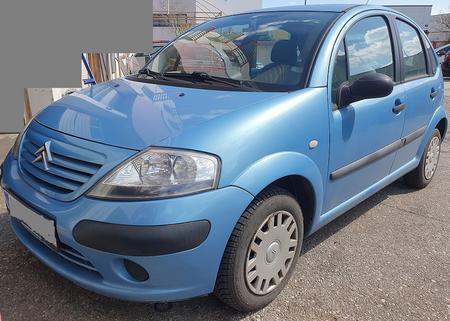 Citroen C3, Erstzulassung 02/2004, 44 Kw, 70.500 KM, Schaltgetriebe Farbe blau, fahrbereit, Kupplung neu, ohne Pickerl, Zentralverriegelung, Beifahrer- und Seitenairbags, Isofix