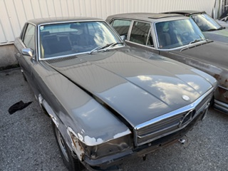 Mercedes 350 SLC, Baujahr 1972, graublau, teilrestauriert