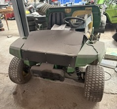 Golfcar John Deer, Gator, nicht fahrbereit � Differenzial defekt(ohne Papiere)