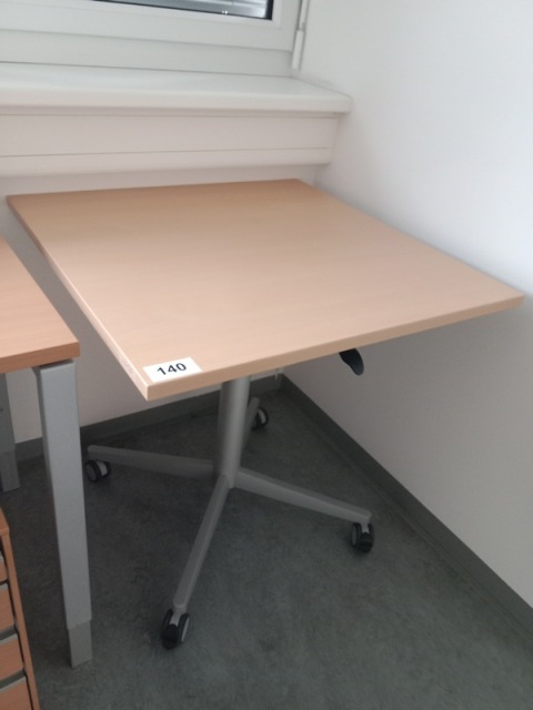 Teleskoptisch ca 80 x 80 cm