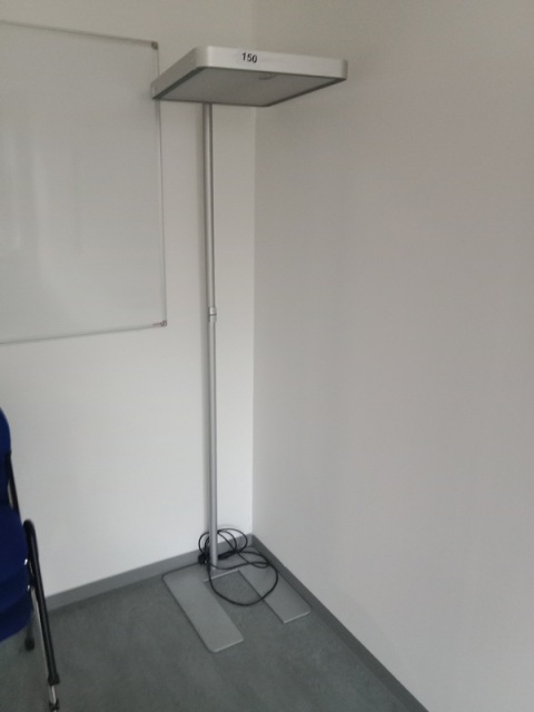 B&uuml;rostehleuchte Waldmann, H&ouml;he 190 cm?d=2026-10-30 09:27:27