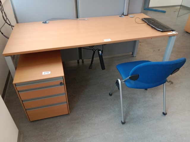 Hali Schreibtisch, ca. 180 x 80 cm?d=2026-10-30 09:40:10