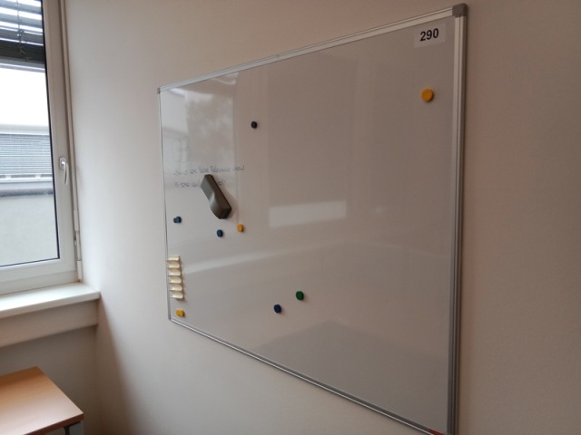 Whiteboard 120 x 90 cm?d=2026-10-30 09:40:44