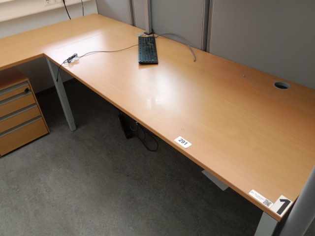 L-f&ouml;rmige Schreibtisch-Kombination 260 x 80-160 cm?d=2026-10-30 09:40:51