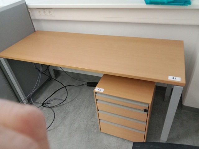 Beistelltisch 160 x 60 cm?d=2026-10-30 09:28:08