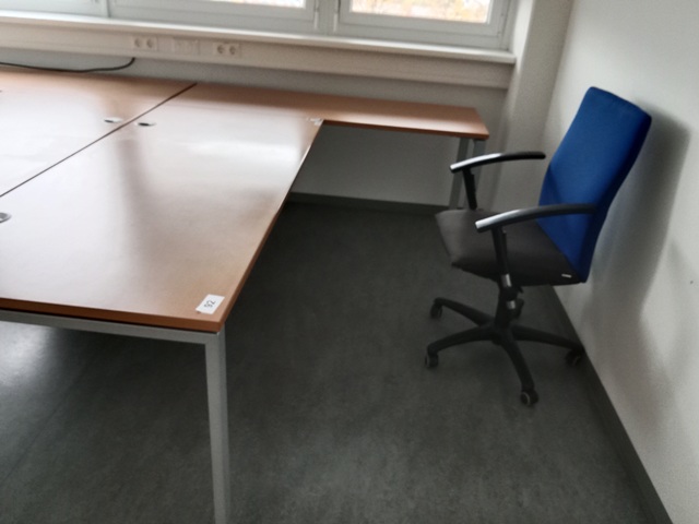 L-f&ouml;rmige Schreibtisch-Kombination 260 x 80-160 cm