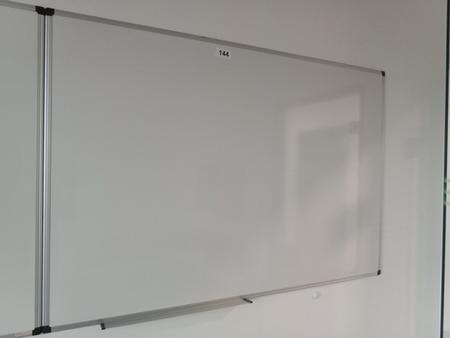 Whiteboard 150 x 100 cm Whiteboard 150 x 100 cm