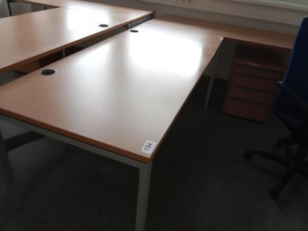 L-förmige Schreibtisch-Kombination 260 x 80-160 cm L-förmige Schreibtisch-Kombination 260 x 80-160 cm