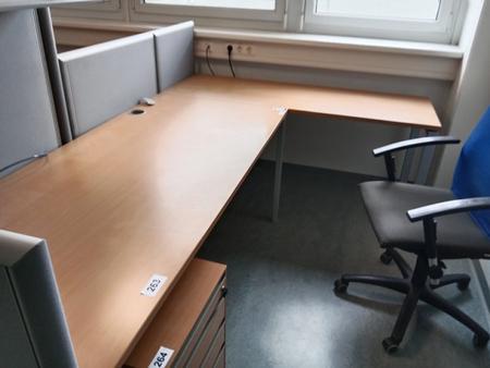 L-förmige Schreibtisch-Kombination 260 x 80-160 cm L-förmige Schreibtisch-Kombination 260 x 80-160 cm