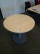 Besprechungstisch ca. 80 cm Durchmesser Besprechungstisch ca. 80 cm Durchmesser