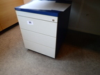 Rollcontainer mit Laden ca.43x60x57 cm Rollcontainer mit Laden ca.43x60x57 cm