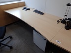 Einzelschreibtisch ca. 200x100 ( 90 ) cm Einzelschreibtisch ca. 200x100 ( 90 ) cm