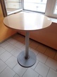Stehtisch ca. 80 cm Durchmesser Stehtisch ca. 80 cm Durchmesser