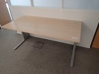 Schreibtisch ca. 160x80 cm Schreibtisch ca. 160x80 cm