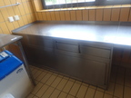 Edelstahl Arbeitstisch mit 1 Auszugslade und Schiebetüre 182 x70 x 84 cm Edelstahl Arbeitstisch mit 1 Auszugslade und Schiebetüre 182 x70 x 84 cm