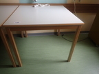 Sozialraumtisch 80 x 80 cm, Arbeitsplatte weiß Sozialraumtisch 80 x 80 cm, Arbeitsplatte weiß