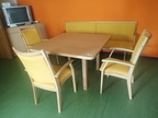 Sitzbankgruppe ca. 200 x 60 x 90 cm + 3 Stk. Stühle + Tisch 120 x 120 cm Sitzbankgruppe ca. 200 x 60 x 90 cm + 3 Stk. Stühle + Tisch 120 x 120 cm