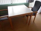 Tisch ca. 80 x 80 cm Tisch ca. 80 x 80 cm